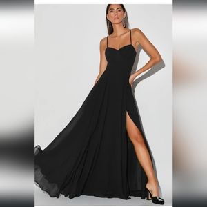 New, Cause for Commotion Black Pleated Bustier Maxi Dress🤍